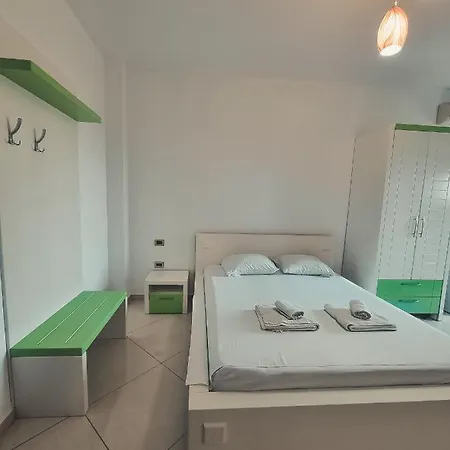 Sea Breeze Drymades Apartamento