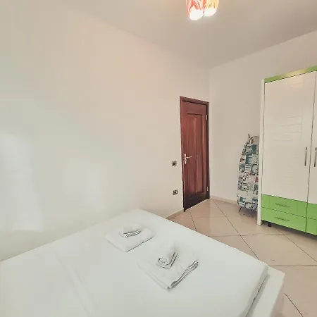 Sea Breeze Drymades Apartamento Himarë