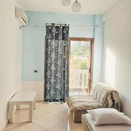 Sea Breeze Drymades