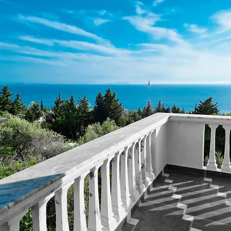 Sea Breeze Drymades