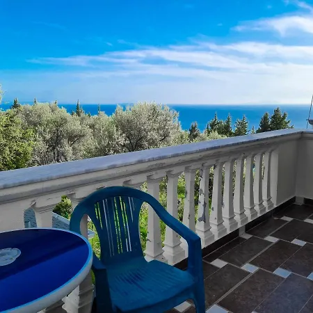 Sea Breeze Drymades Apartament *